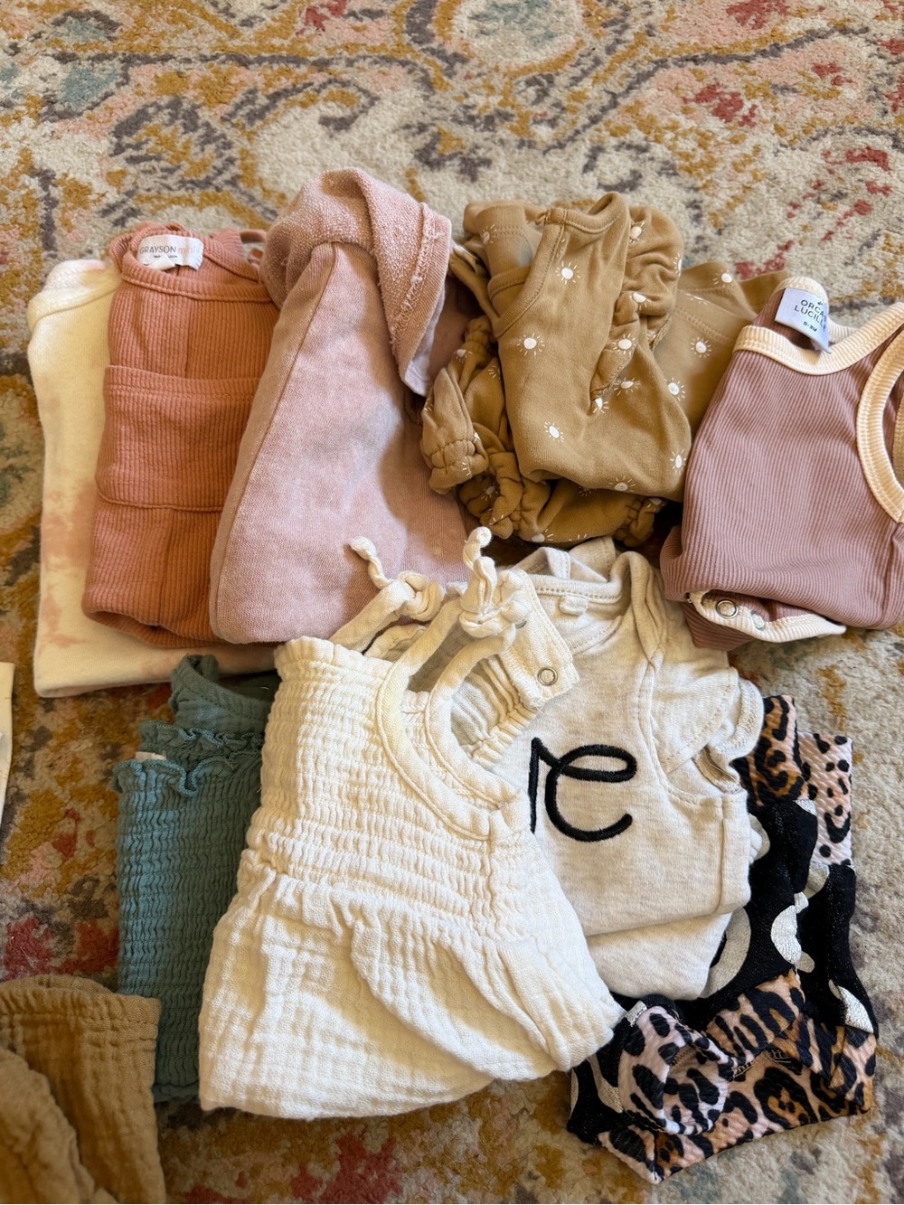 Baby girl clothes bundle nb-3mo - Picture 3 of 5